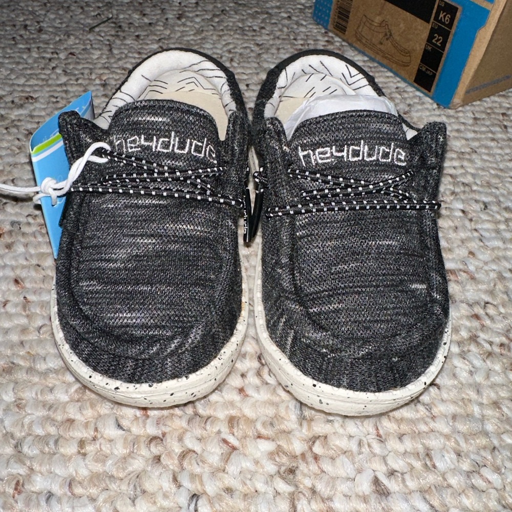 Toddler Hey dude size 6